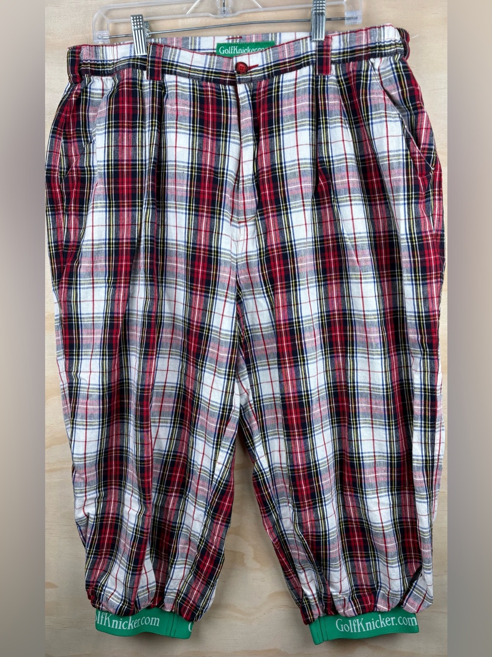 Golfknicker.com Men’s 38s Golf Knickers Linen Red White Plaid Pants